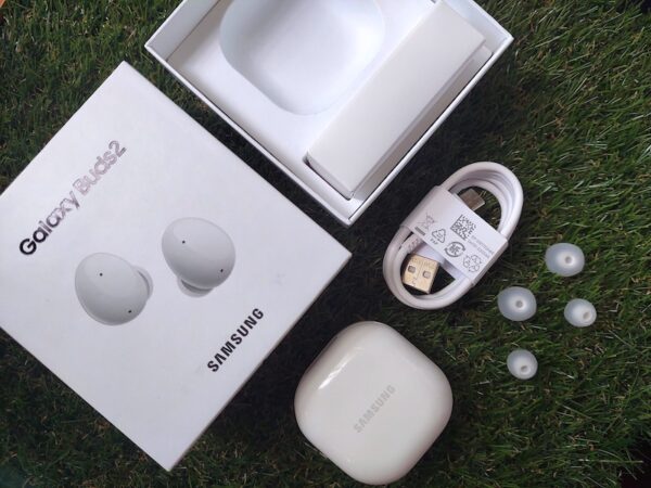 Unboxing Samsung Galaxy Buds2